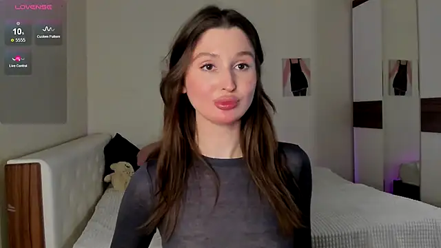 Snapshot of tender_babyy chatting on 12.08.24 tender babyy online show from 12.08.24