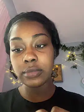 Snapshot of ebonycatlisaaaalime chatting on 05.29.26 ebonycatlisaaaalime online show from 05.29.26