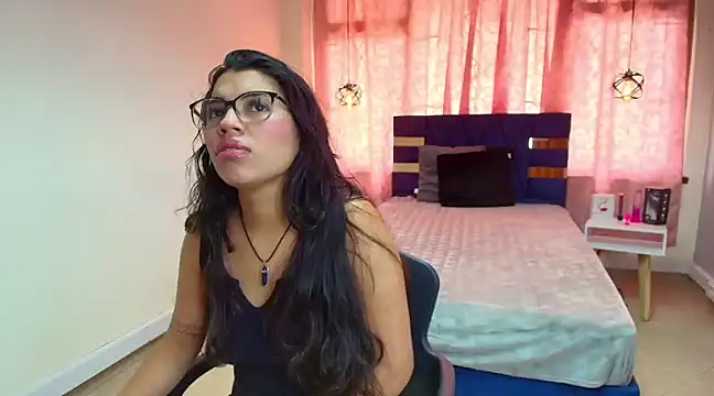 Snapshot of Asly_Morgan chatting on 02.19.25 Asly Morgan online show from 02.19.25