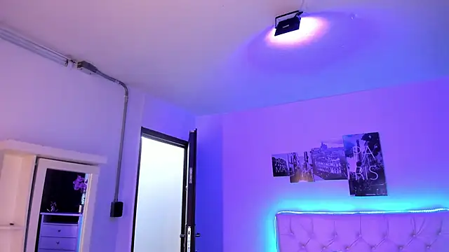 Amy Kiitty  online show from 11.20.25