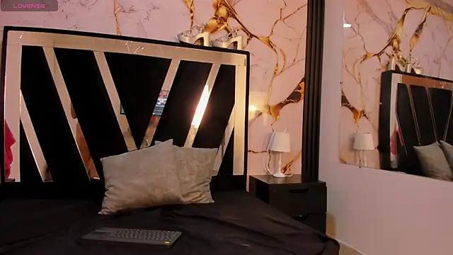 KarinaSimonz online show from 01.15.26