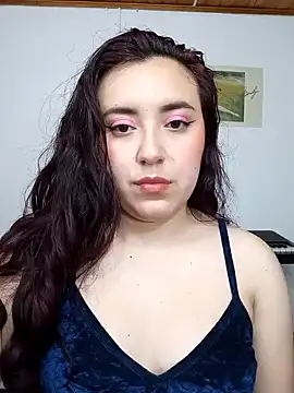 Emi chik online show from 01.31.25