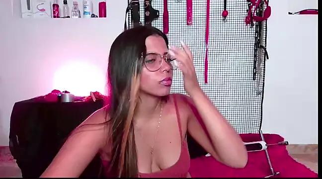 Snapshot of Megaan_Greey chatting on 01.10.25 Megaan Greey online show from 01.10.25