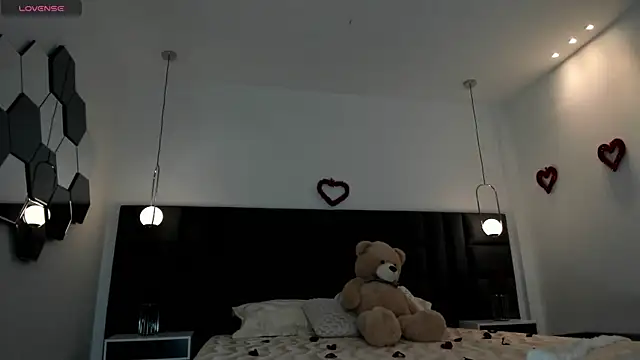 KatieNolan 1 online show from 02.14.25