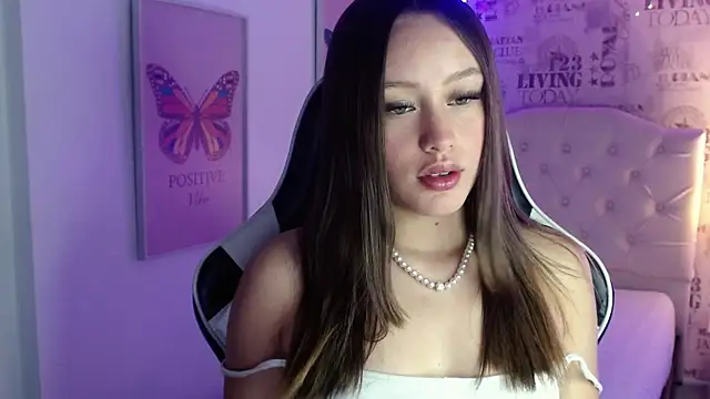 Ivyy Crystal online show from 02.10.25