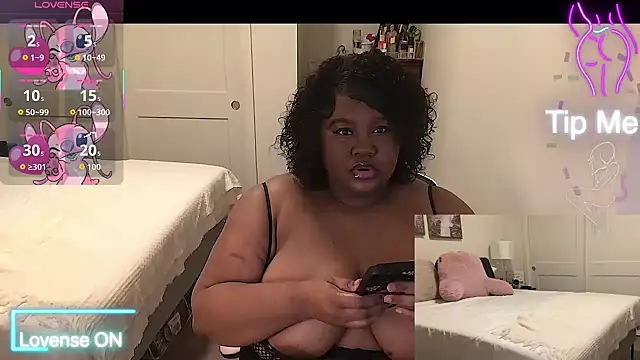 explosivekitty69 online show from 09.12.25