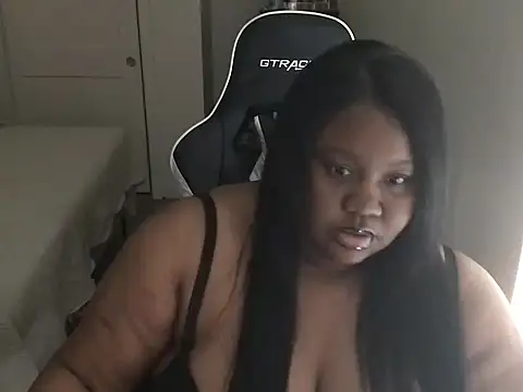 explosivekitty69 online show from 10.09.25