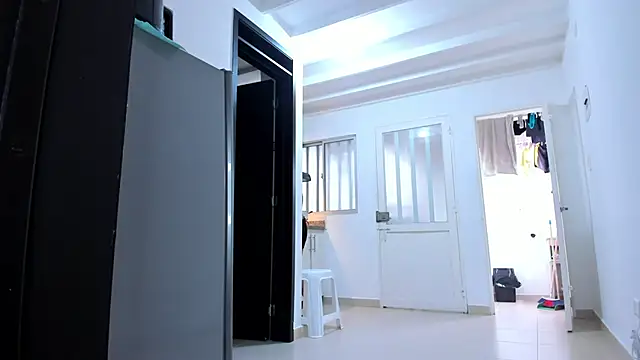 Snapshot of GabyButtler1 chatting on 02.04.25 GabyButtler1 online show from 02.04.25