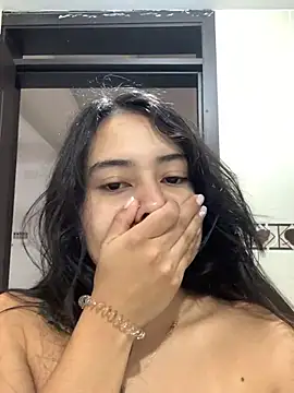 Snapshot of GabyButtler1 chatting on 02.05.25 GabyButtler1 online show from 02.05.25