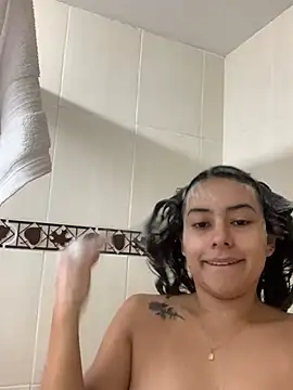 Snapshot of GabyButtler1 chatting on 02.07.25 GabyButtler1 online show from 02.07.25