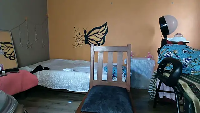 Snapshot of jenny-ki-bella chatting on 09.23.25 jenny-ki-bella online show from 09.23.25