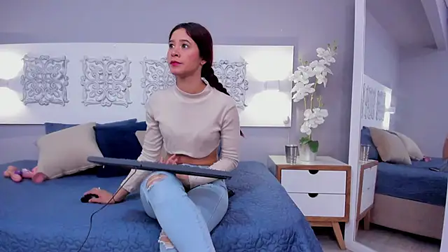 adelaa 11 online show from 03.17.25