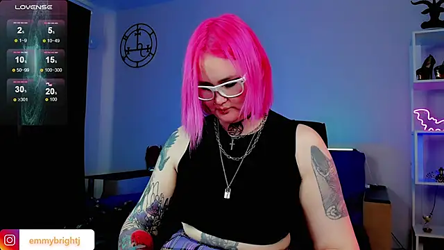 Emmybrightj  online show from 02.01.25