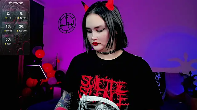 Emmybrightj  online show from 02.25.25