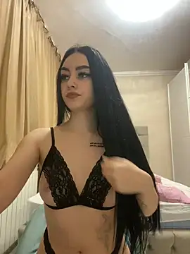 Snapshot of Gya_Rue chatting on 02.13.25 Gya Rue online show from 02.13.25