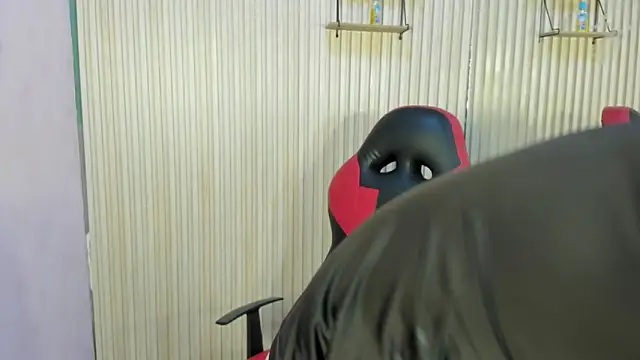 yei-sant online show from 11.08.25