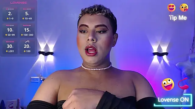 Emili Roux online show from 11.06.25