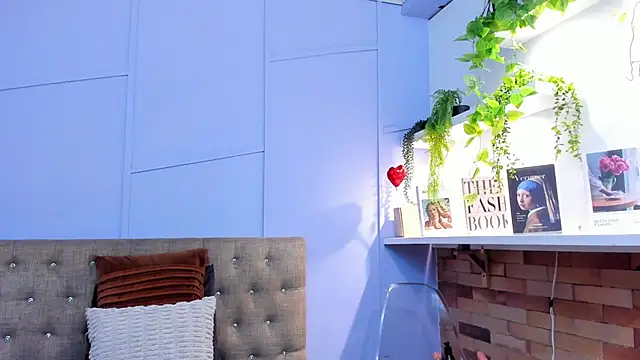 nathalie rossel online show from 10.06.25