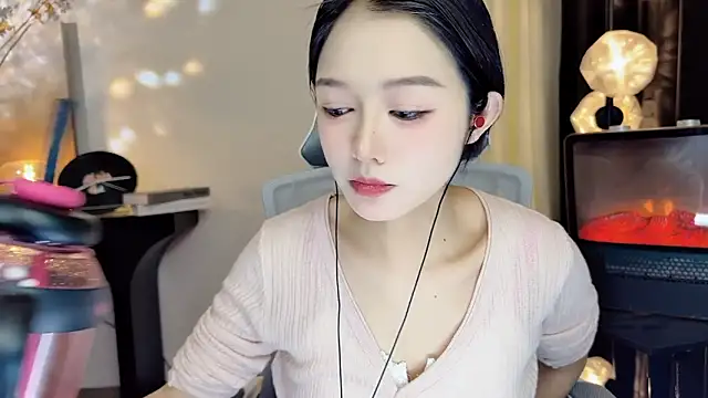 xiaodaibabyy online show from 02.13.25