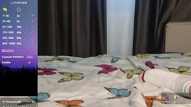 -LauraGold- online show from 02.21.25