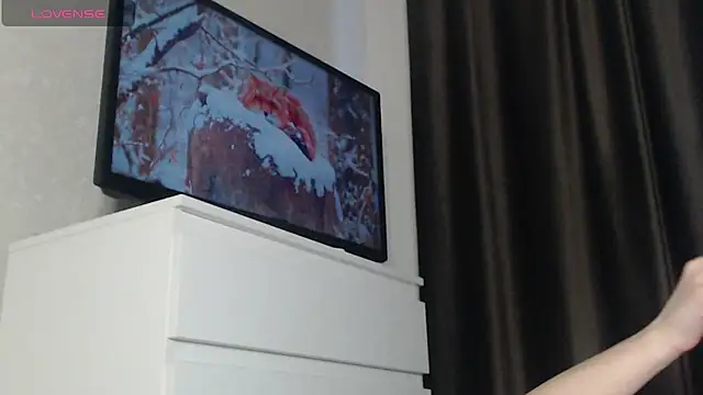 -LauraGold- online show from 02.26.25