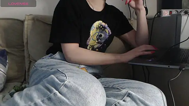 -LauraGold- online show from 03.04.25