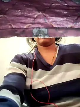 Snapshot of lovelyruhi chatting on 12.05.24 lovelyruhi online show from 12.05.24