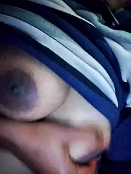 Snapshot of lovelyruhi chatting on 12.25.24 lovelyruhi online show from 12.25.24