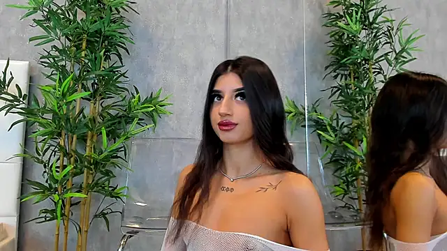 KatelynSparks online show from 02.14.25