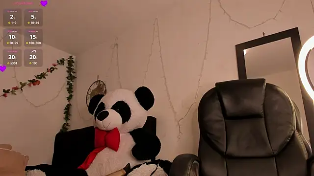 Carlasxdreams online show from 10.31.25