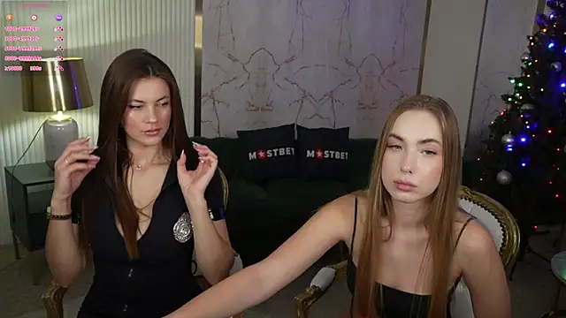 Julia  Star  online show from 12.05.24