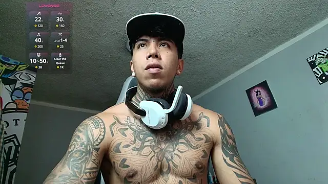 Nickhot0609 online show from 10.19.25