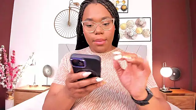 Snapshot of Makena_gh chatting on 09.22.25 Makena gh online show from 09.22.25