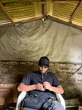 Jestebanano online show from 11.07.25