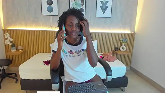 Snapshot of kenya_stone_1 chatting on 07.18.26 kenya stone 1 online show from 07.18.26
