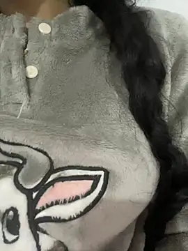 Snapshot of Lina-lolo chatting on 01.04.25 Lina-lolo online show from 01.04.25