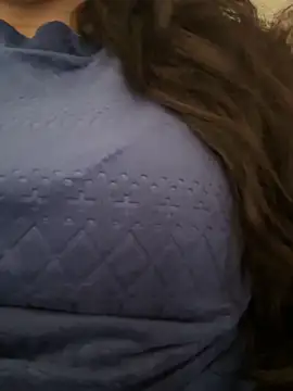 Snapshot of Lina-lolo chatting on 11.22.25 Lina-lolo online show from 11.22.25