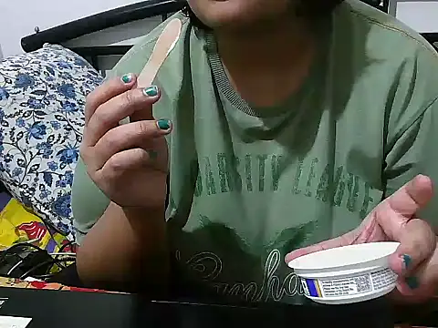 Queen of boobs01 online show from 01.21.25