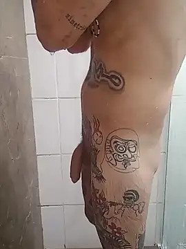 Snapshot of rolesexy chatting on 12.18.24 rolesexy online show from 12.18.24