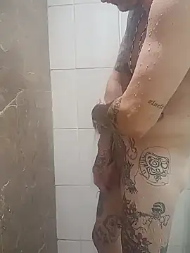 Snapshot of rolesexy chatting on 09.13.25 rolesexy online show from 09.13.25