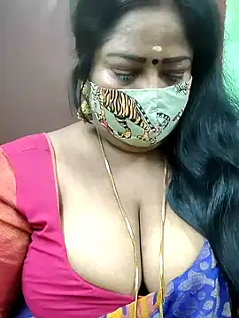 Snapshot of maniisha chatting on 12.25.24 maniisha online show from 12.25.24