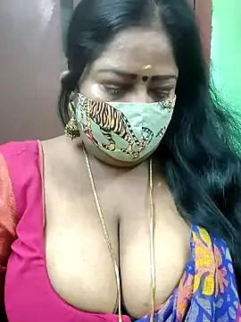 Snapshot of maniisha chatting on 12.25.24 maniisha online show from 12.25.24