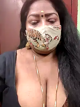 Snapshot of maniisha chatting on 01.01.25 maniisha online show from 01.01.25