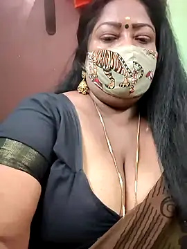 Snapshot of maniisha chatting on 01.01.25 maniisha online show from 01.01.25