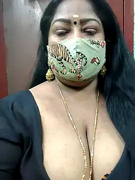 Snapshot of maniisha chatting on 01.15.25 maniisha online show from 01.15.25