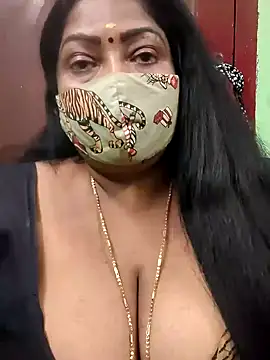 Snapshot of maniisha chatting on 01.19.25 maniisha online show from 01.19.25