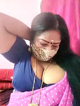 Snapshot of maniisha chatting on 02.02.25 maniisha online show from 02.02.25