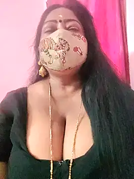 Snapshot of maniisha chatting on 02.06.25 maniisha online show from 02.06.25