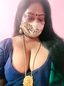 Snapshot of maniisha chatting on 02.23.25 maniisha online show from 02.23.25