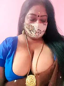 Snapshot of maniisha chatting on 02.24.25 maniisha online show from 02.24.25